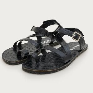 Dada brand unisex barefoot Senda sandals. Sz 40 - Black. Brand new!